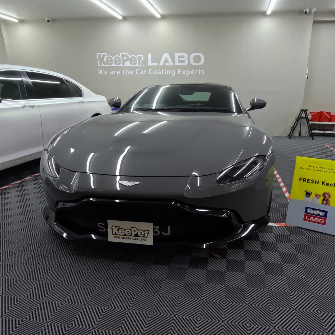 Aston Martin Vantage