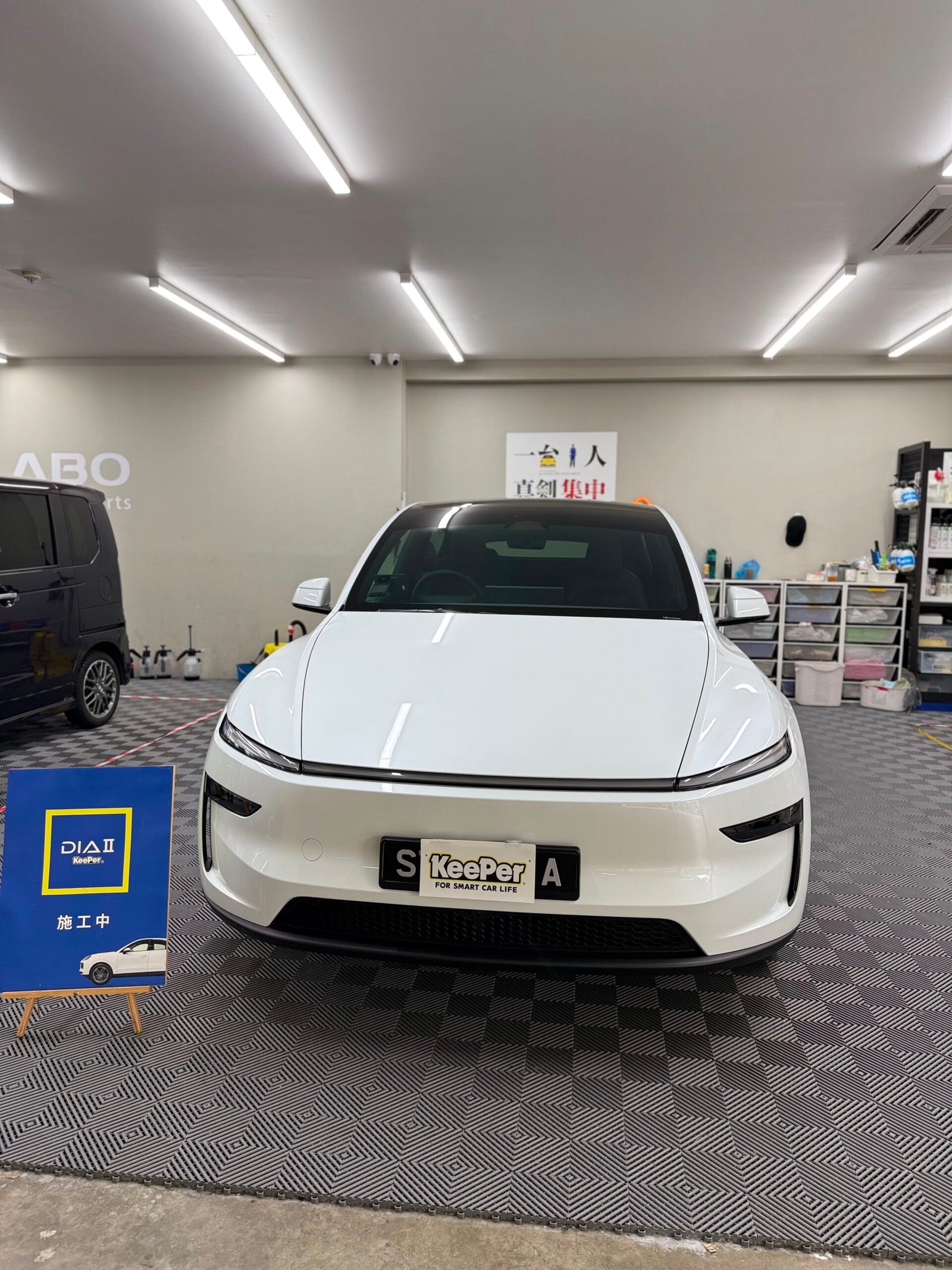 Tesla Y